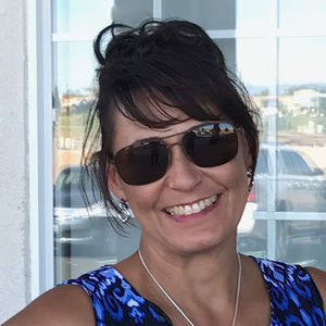 Meet your Posher, Julie